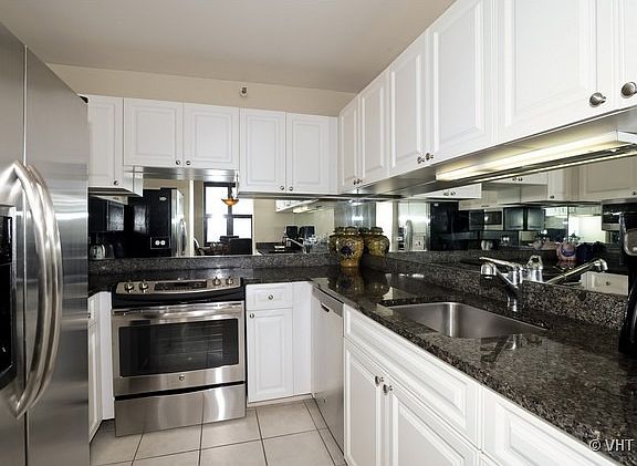 3rd image of 3660 N Lake Shore Dr APT 3902