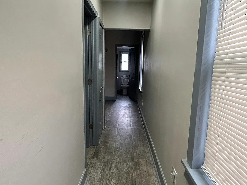 910 Lancaster Ave #2-F