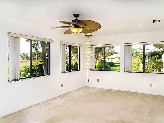 4th image of 1601 Pioneer Dr