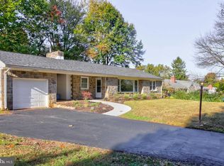 4162 Oliver Ln, Upper Chichester, PA 19061