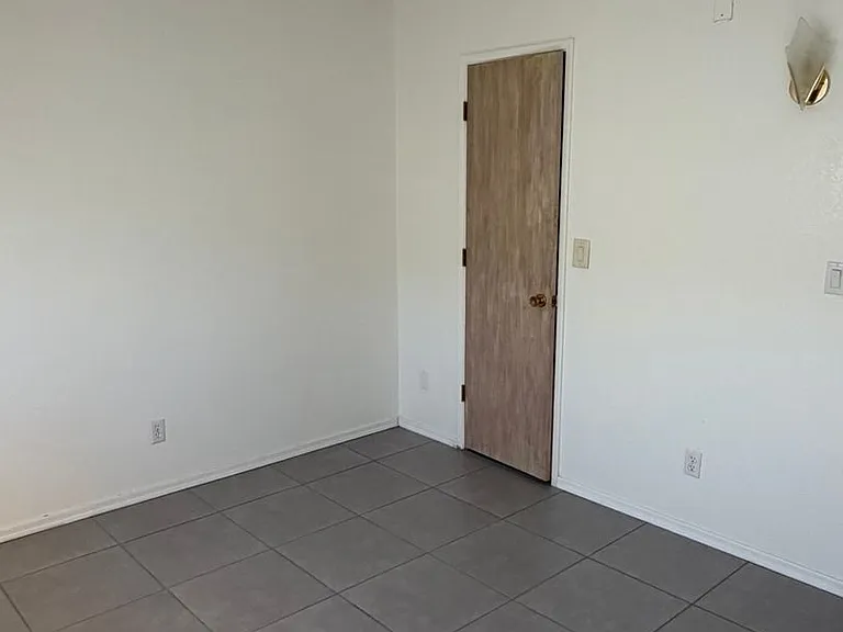 1101 Cholla Cir — Photo 14