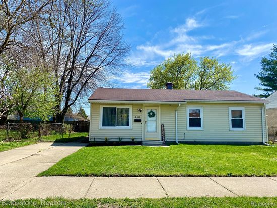 266 N Walnut St, Mount Clemens, MI 48043