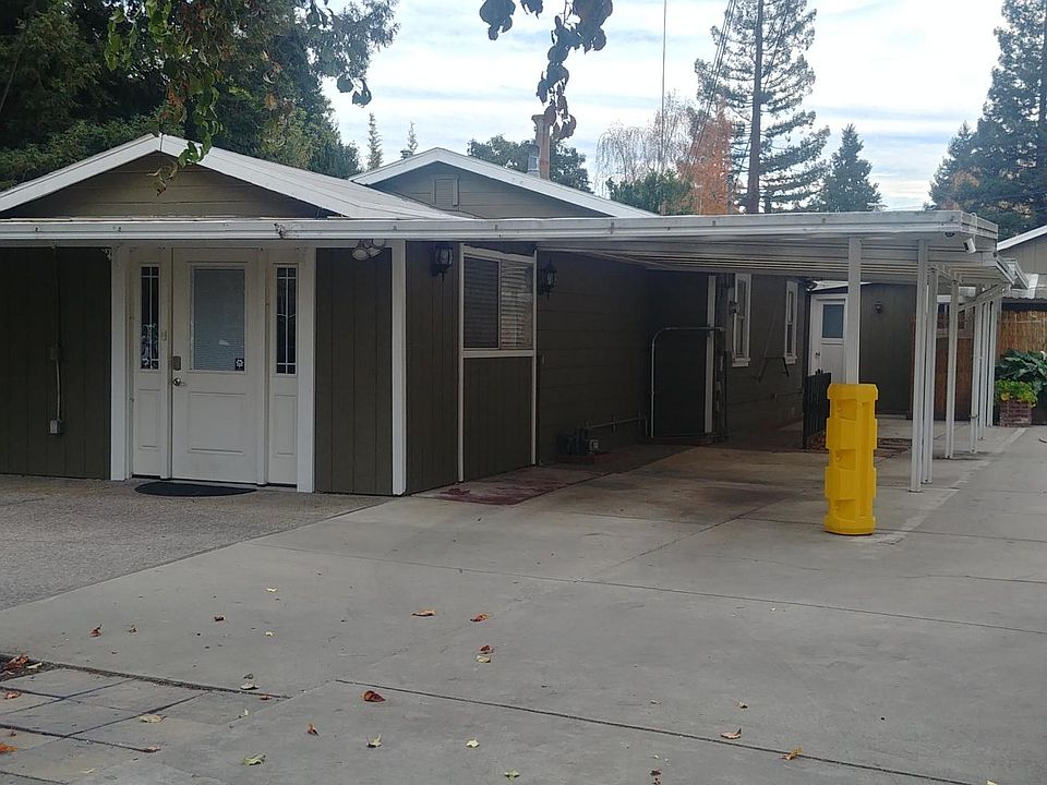 1st image of 604 Palmer Ln
