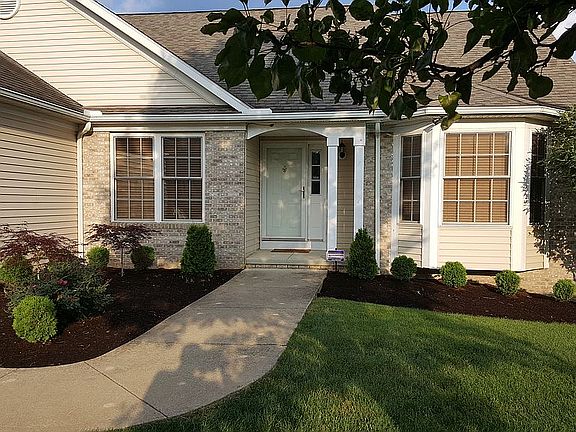 5th image of 18598 Winding Oak Dr