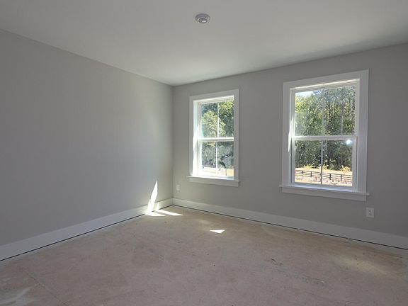 5th image of 2912 Walden Rd