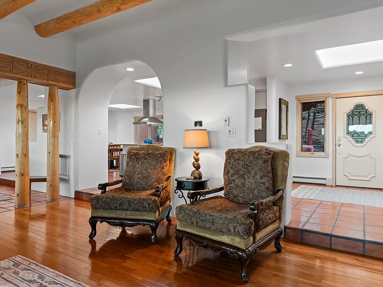 970 Thunderbird Ct — Photo 10