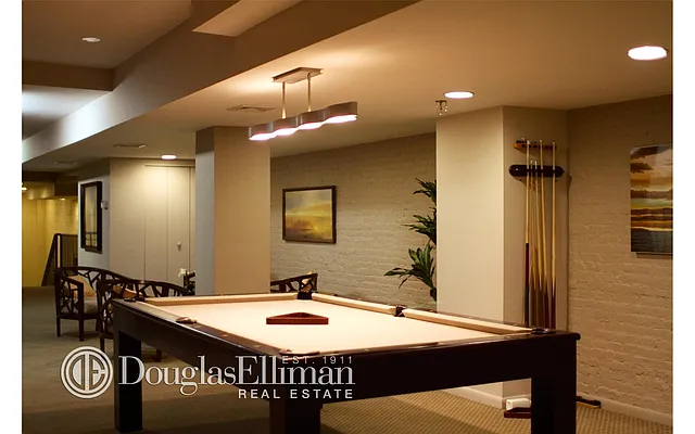 Sold by Douglas Elliman | media 26