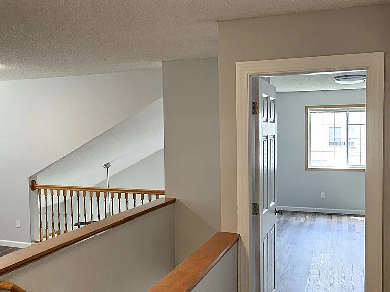 2311 Cascade Dr — Photo 17