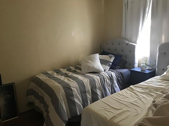 3rd image of 250 B Ave