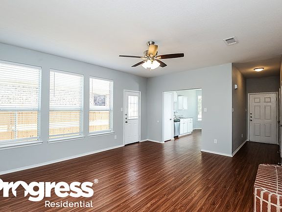 4th image of 1001 Buffalo Springs Dr