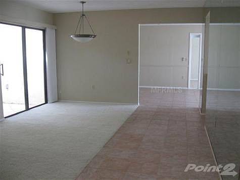3rd image of 3971 Glen Oaks Manor Dr