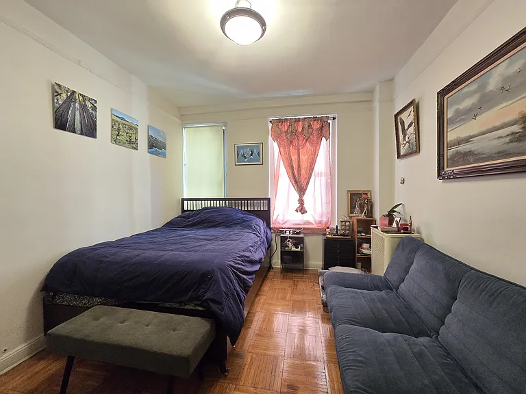 509 Cathedral Pkwy #5B — Photo 3