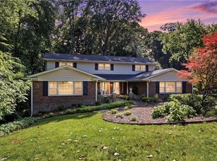 612 Hertford Rd, Winston Salem, NC 27104