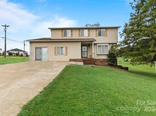 2007 Applegate Dr, Concord, NC 28027