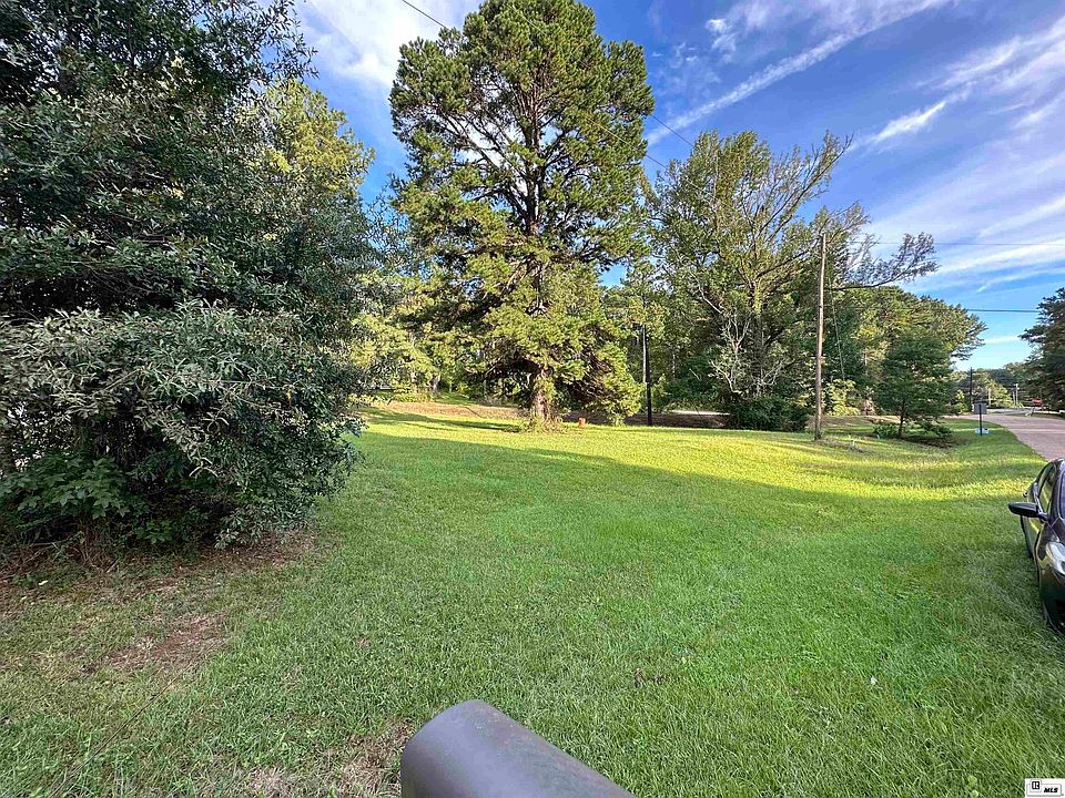 2nd image of 3504 Janice Dr