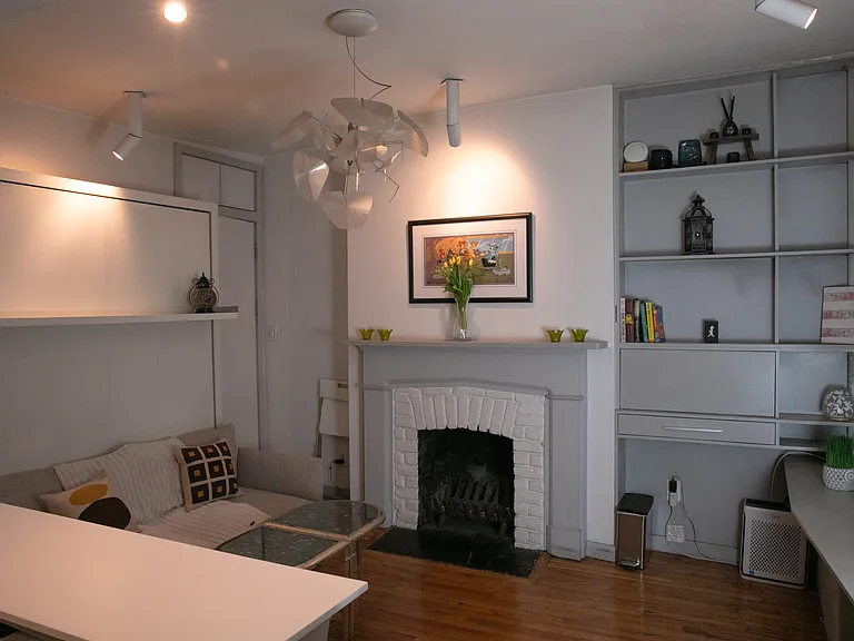 118 Perry St #J41 — Photo 2