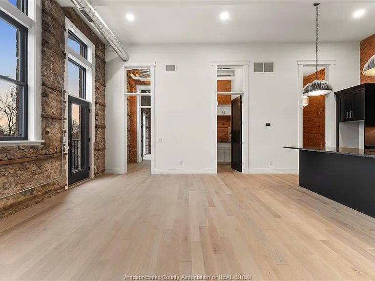 247 Brock St #301 — Photo 21