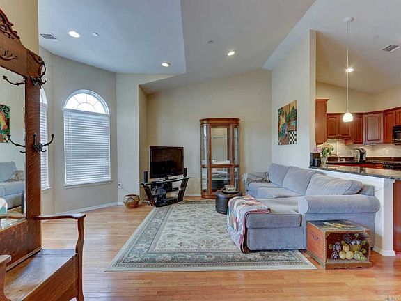 4th image of 34 Jacqueline Way
