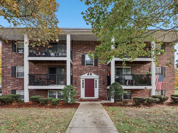 7 Walker Rd APT 10, North Andover, MA 01845
