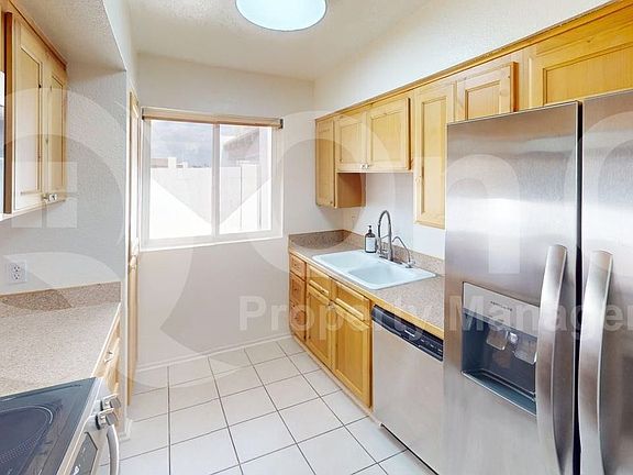 4th image of 1725 N Date St #45