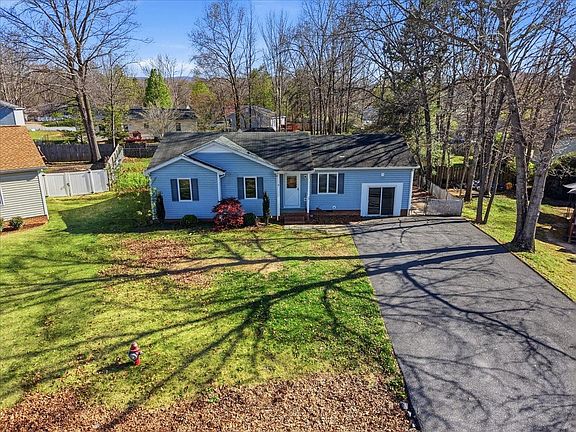 26th image of 13 Kingston Ct