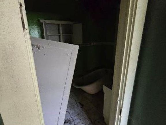 5th image of 7428 2nd Ave N