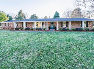 3417 Greenhill Dr, High Point, NC 27265