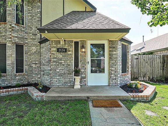 5th image of 2124 Westmore Dr