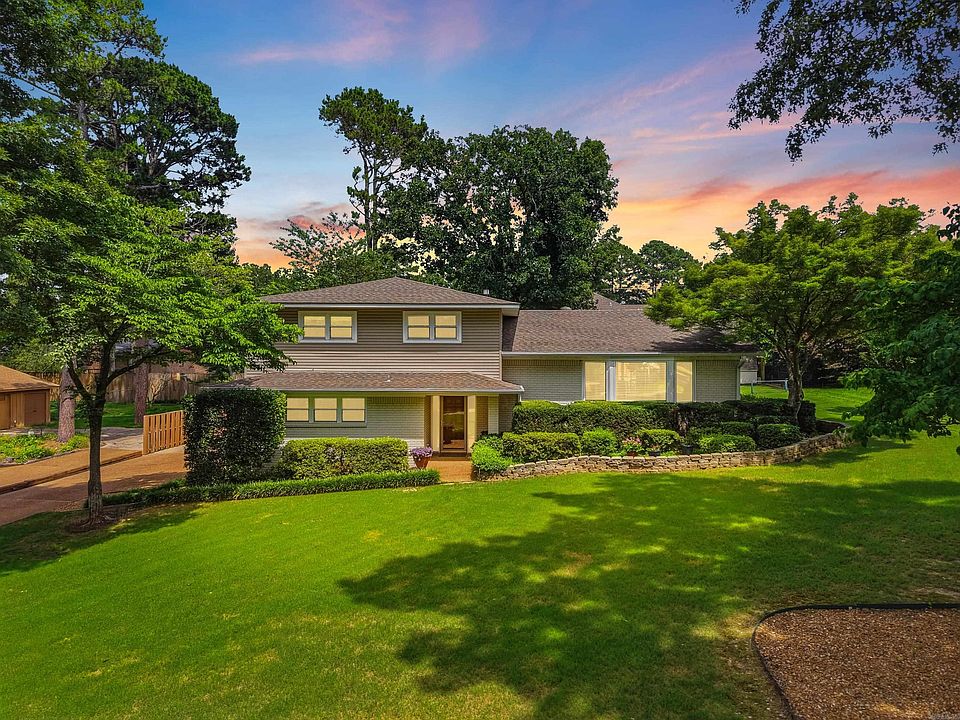 1st image of 924 Anderson Cir