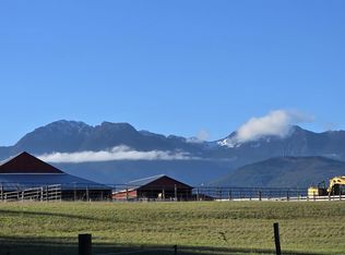 4 Lunderville Ln, Pt Angeles, WA 98362