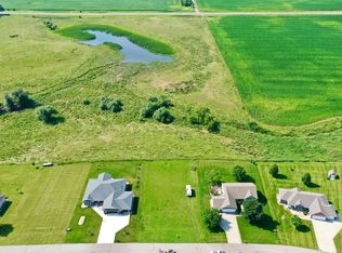 11th Ave SE, Willmar, MN 56201