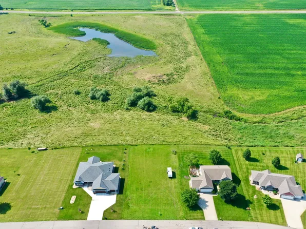 11th Ave SE, Willmar, MN 56201