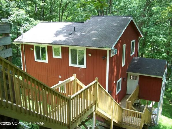5864 Decker Rd, Bushkill, PA 18324
