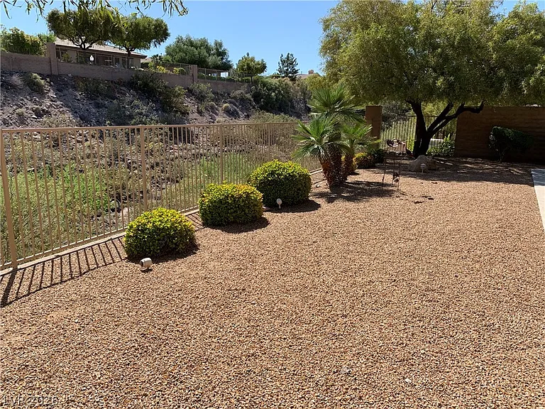 27 Plum Hollow Dr — Photo 30