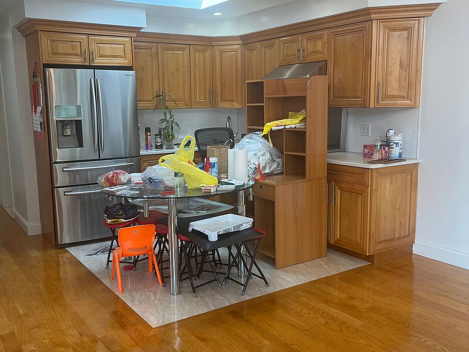 1st image of 13755 Holly Ave Floor 2