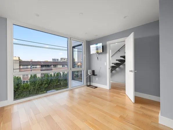 1076 River Road image 27 of 40