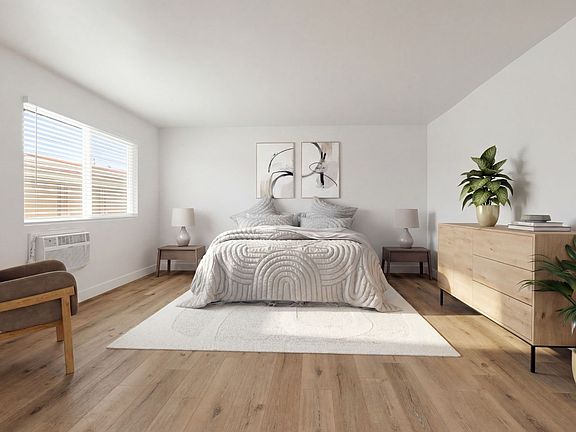 4th image of 468-72 W Los Angeles Dr #7