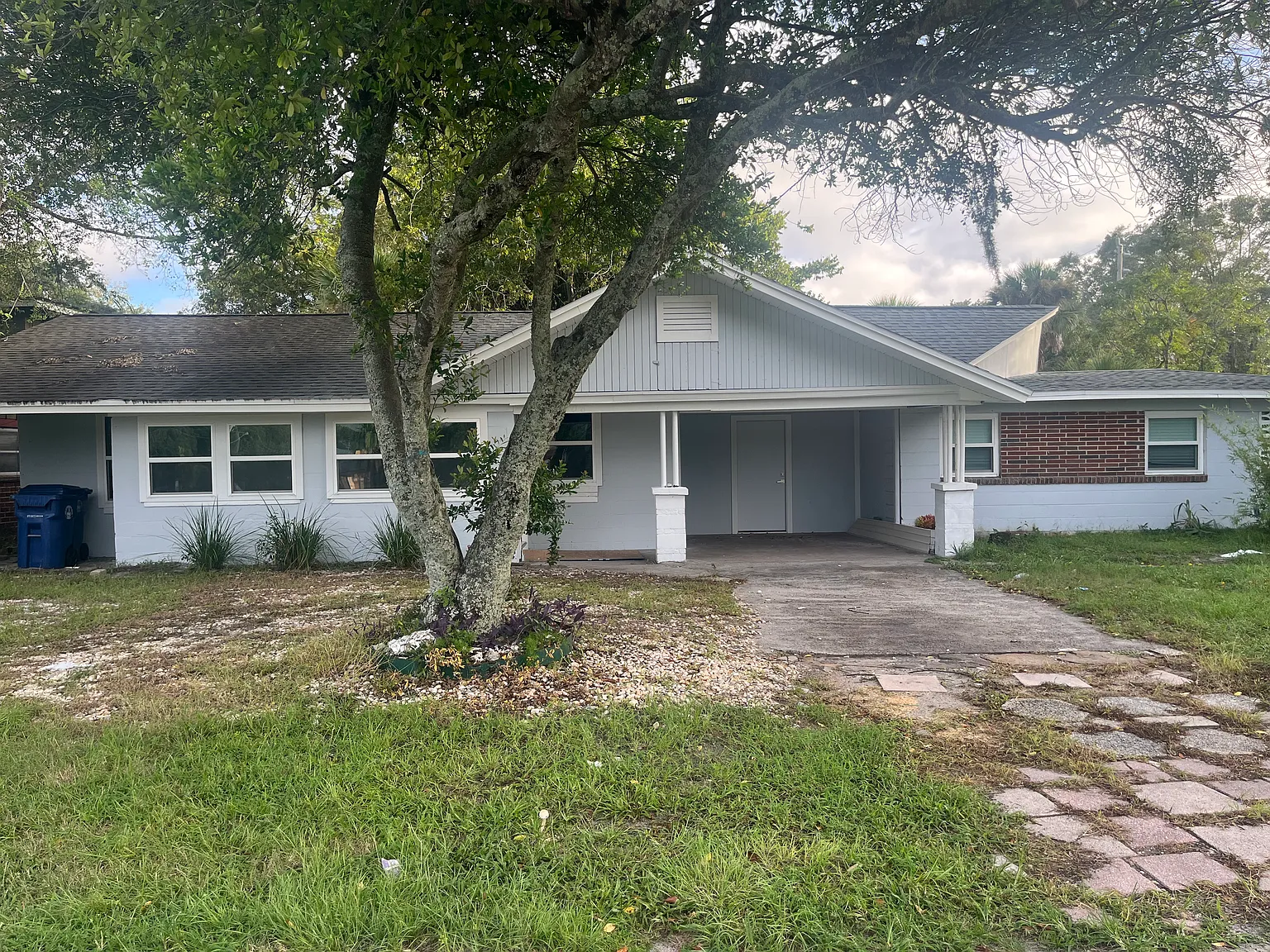 2 bed, 740 sqft, $1,750 — Photo 1