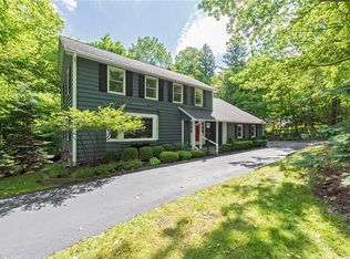 29025 S Woodland Rd, Pepper Pike, OH 44124
