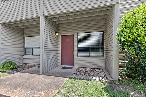 1900 Dartmouth St #I2 Photo 1