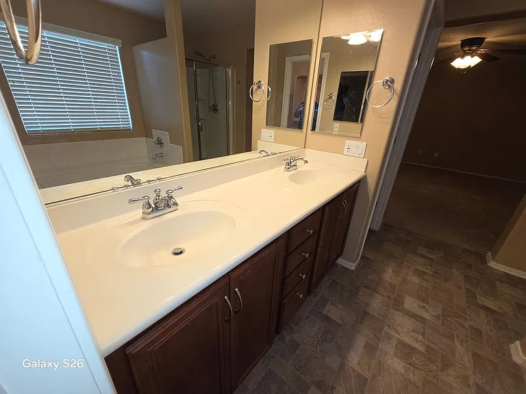 21091 E Munoz St — Photo 23