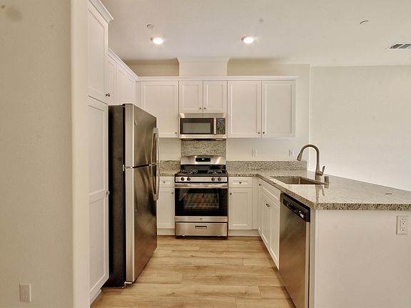 5th image of 24128 Tuscany Ave #2104-1