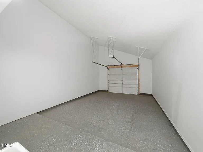 821 Los Lagos Way #A — Photo 16