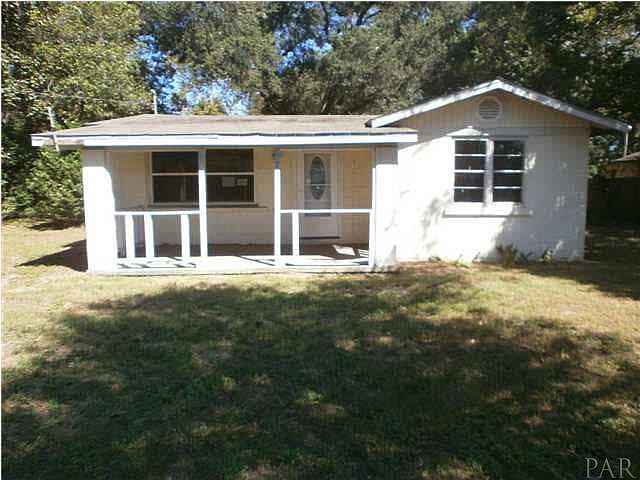 1st image of 210 NW Loretta St