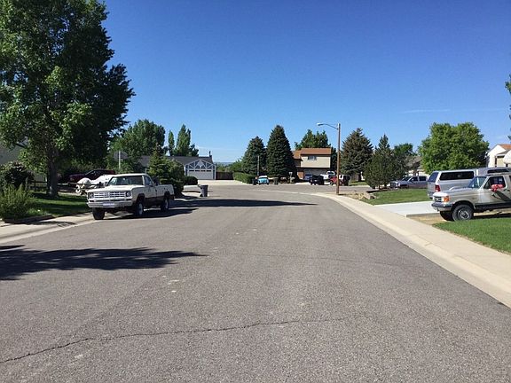 4th image of 911 Garfield Ln