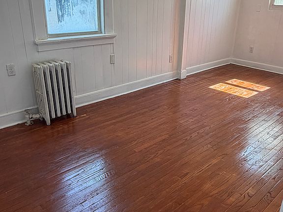 4th image of 153-157 E 16th St #2
