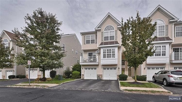 1st image of 97 Mountainside Dr #9-7