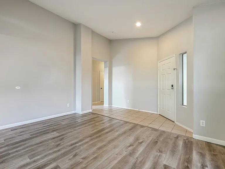 3453 W Webster Ct — Photo 4