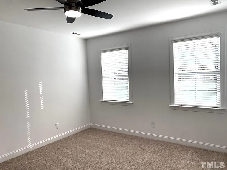 336 Clementine Dr — Photo 19