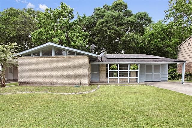 1st image of 3319 River Oaks Dr